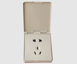 YL 011J 防水(shui)、防塵五(wu)孔插座(zuo)-實驗室(shi)配件