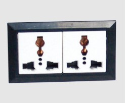 YL 011G 面闆插座六孔(kǒng)-實驗室配件