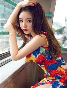 51色吧-娇妻边打电话边被躁BD在